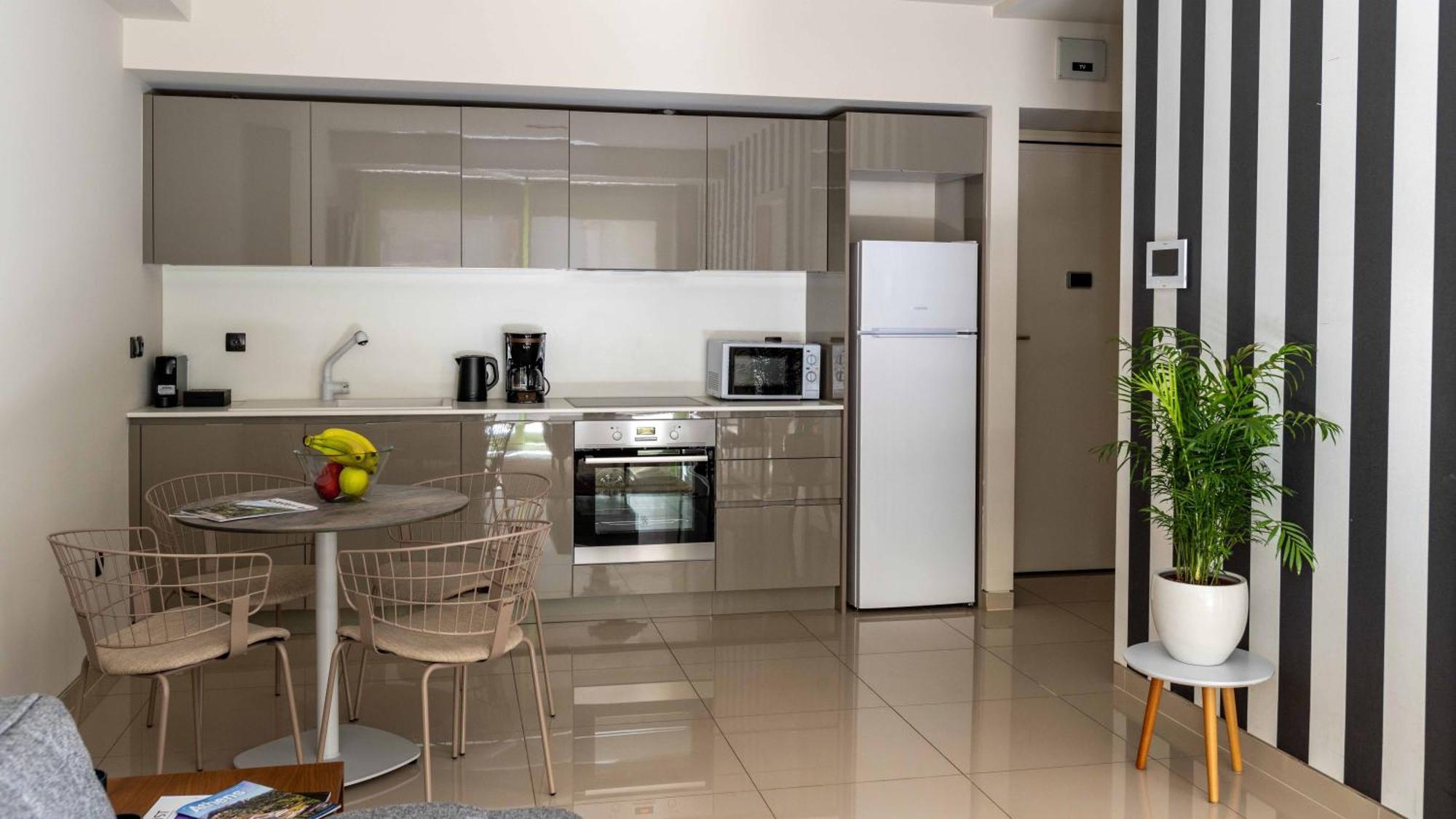 Athens Mosaico Suites & Apartments Zewnętrze zdjęcie